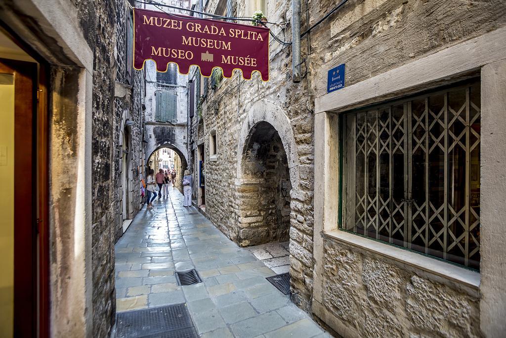 The Palace Collection In Split Centre Buitenkant foto